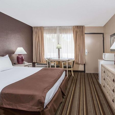 Travelodge By Wyndham Deltona Exterior foto