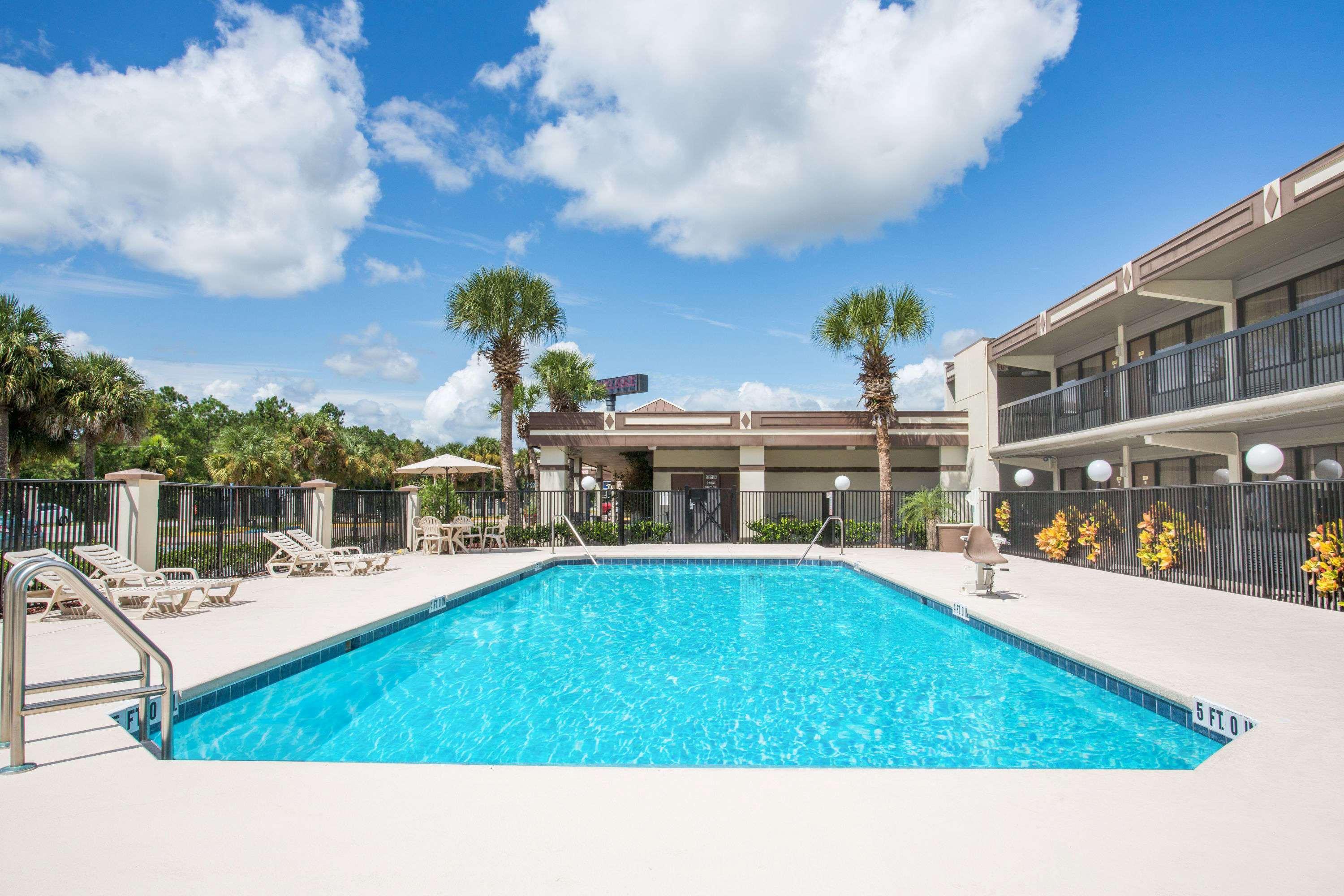 Travelodge By Wyndham Deltona Exterior foto